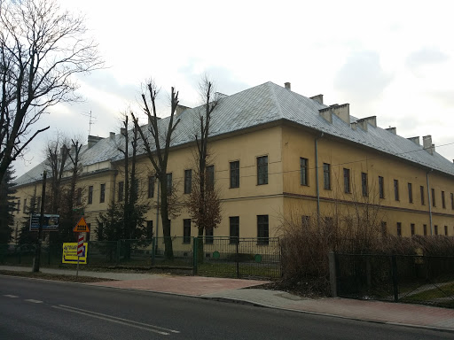 Zabytkowy Budynek Koszar.obecnie WDW Podhalanin.