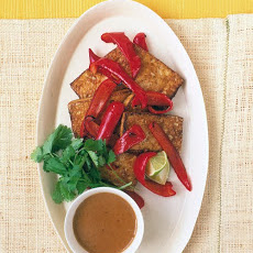Tofu and Peppers with Spicy Peanut Sauce