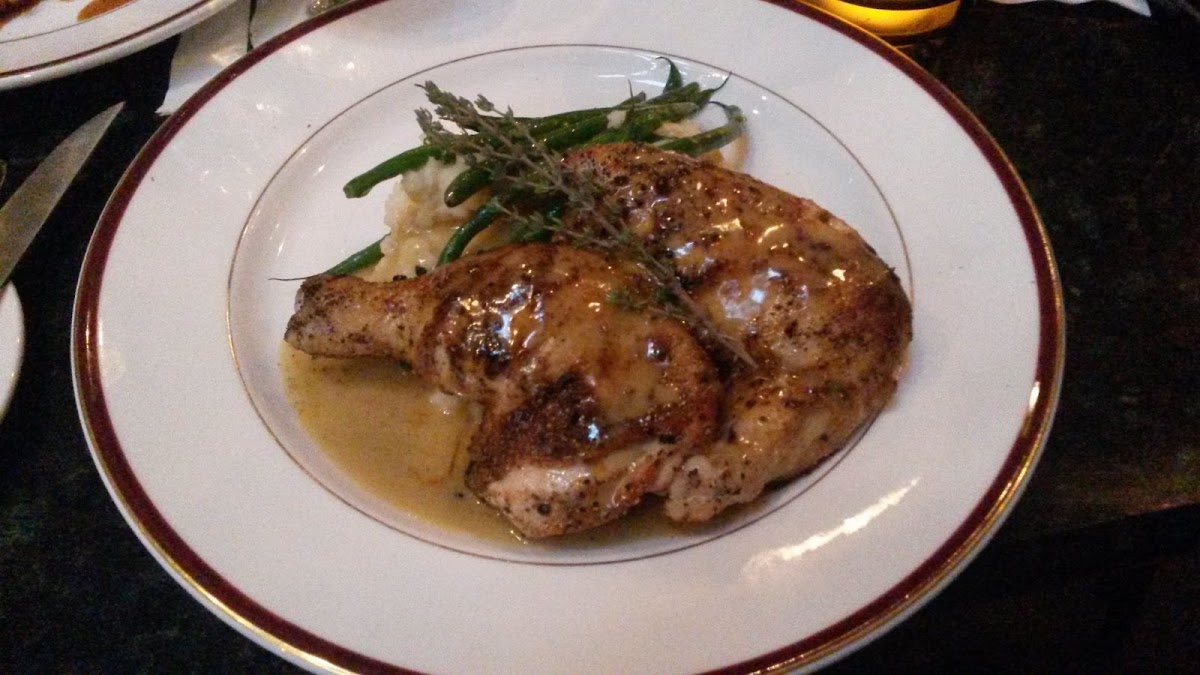 GF half chicken with green beans & mashes potatoes