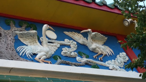 Lom Ling Stork Mural