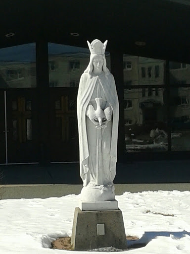 Statue of Mary Queen of Peace