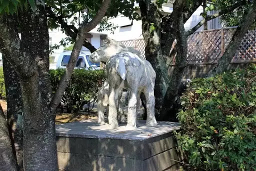 有野台小学校の馬の像