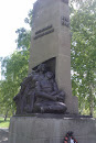 Памятник войнам Павловцам