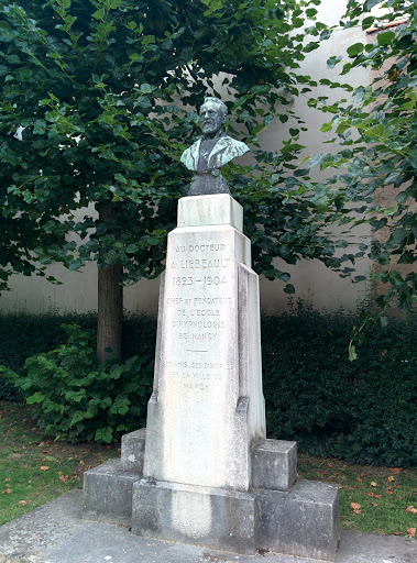 Statue Du Docteur Liebeault