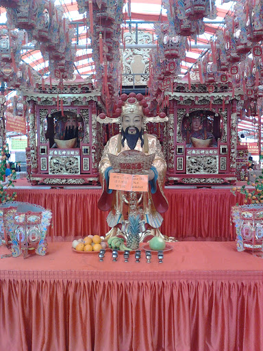 Jade Emperor Statue