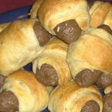 Veggie Piglets in Blankets With Dipping Sauce