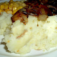 Healthier Roasted Garlic Mashed Potatoes