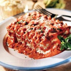 Meat Lasagna with Creamy Pink Sauce