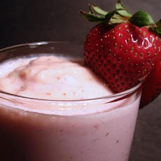 Luscious Banana Berry Smoothie