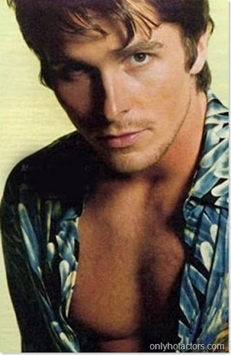 http://lh5.ggpht.com/ShadowX2004/SIYZBGFSm9I/AAAAAAAABt4/jMn0f9nuhW0/Christian_Bale%20-%202%20-%20Batman_Begins_thumb%5B1%5D.jpg