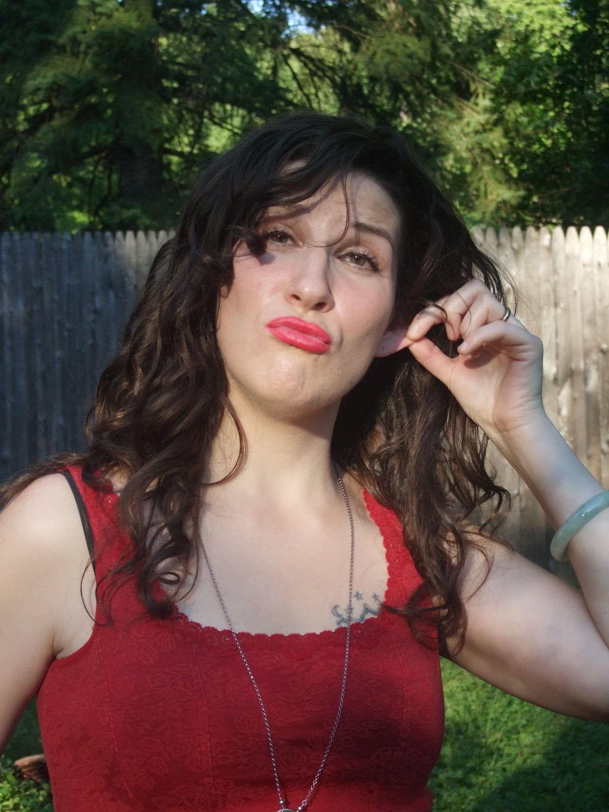 [08-15 Dorky Red Lipstick[2].jpg]