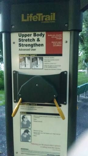 LifeTrail Upper Body Stretch and Strengthen Info Sign