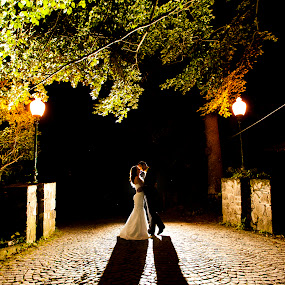 Marin Dumitru,www.fotografi-nunti.ro by Marin Dumitru - Wedding Bride & Groom ( marin dumitru, www.fotografi-nunti.ro )