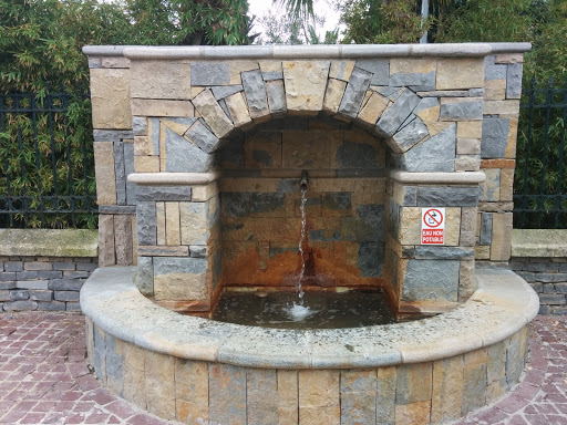 Fontaine De La Paroisse