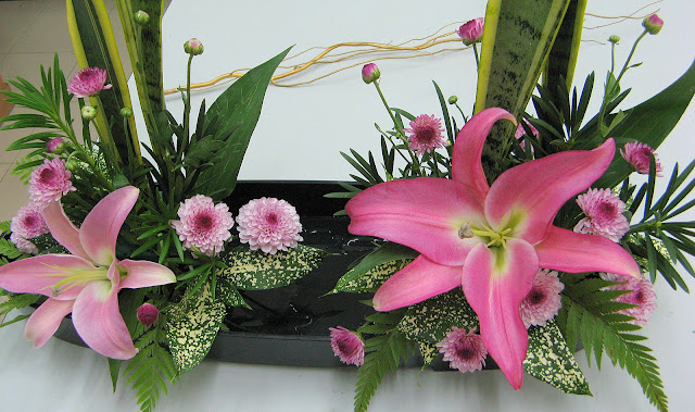 Picture 5 (zoom to primary flowers) Picture 5 (zoom to primary flowers)