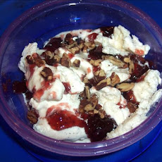 Hot Strawberry Sundaes