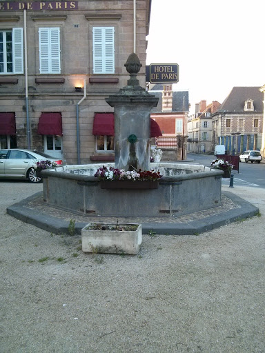 Moulins Fontaine Du Forestier