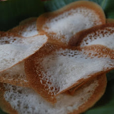 PALLAPPAM (Crisp Laced Rice Pancakes)