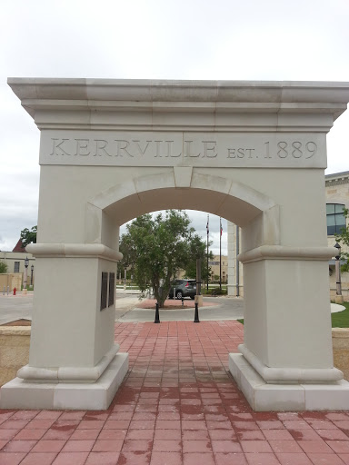 Kerrville Arch