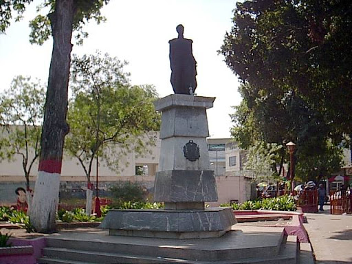 Plaza Bolívar Guigue