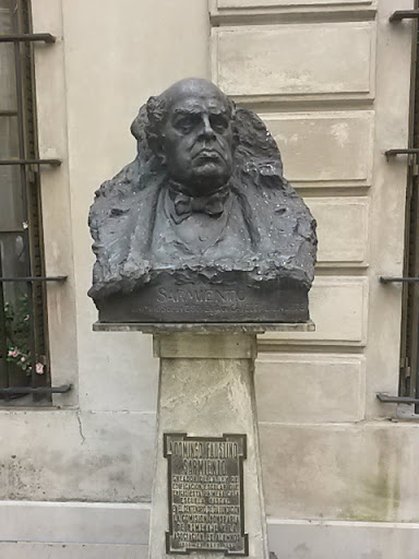 Busto Domingo Sarmiento