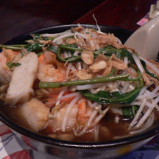 Tom Yum Goong (Spicy Thai Shrimp Soup)