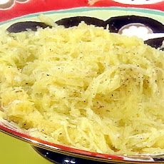 Cheese and Pepper (Cacio e Pepe) Spaghetti Squash