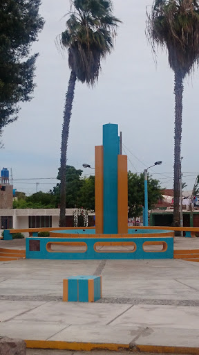 Monumento Entrada De Camana