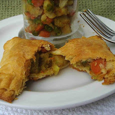 Easy Crescent Samosa (Indian Style Sandwiches)