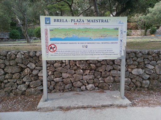 Entrance Sign Plaza Maestral