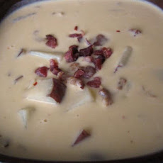 Creamy, Cheesy Potato Soup