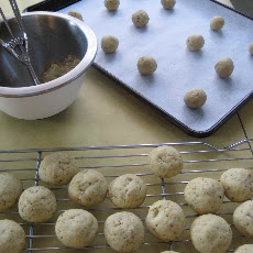 Kaki's Favorite Pistachio Cookies