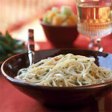Linguine with Garlicky Breadcrumbs