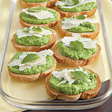 Bruschetta with Minted Pea Puree