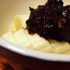 Bananas With Carob Sauce (Raw Vegan)