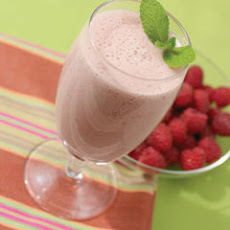 Pineapple & Raspberry Smoothies