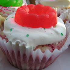 Holiday Poke Cupcakes