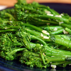 Spicy Sauteed Broccolini with Garlic