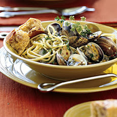 Steamed Clams with Pasta