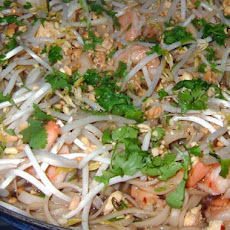 Pad Thai With Chicken and Shrimp
