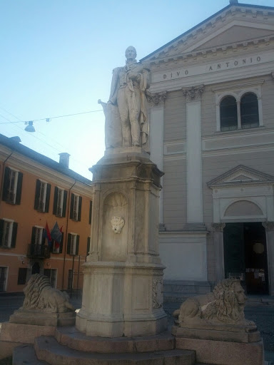Piazza Sant' Antonio