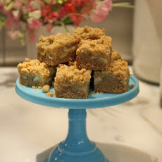 Apple-Cognac Crumb Cake