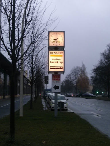 Uhr Eichhofstraße/Eckernförder Straße