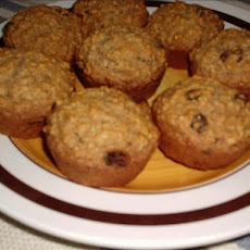 Healthy Oatmeal Raisin Muffins