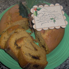 Pumpkin Streusel Bundt Cake