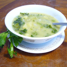 Delicious and Simple Potato Soup (Vegan)