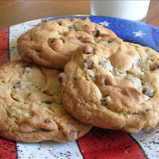 Big Chocolate Chip Cookies