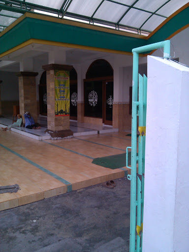 Masjid Darunajah tambak deres