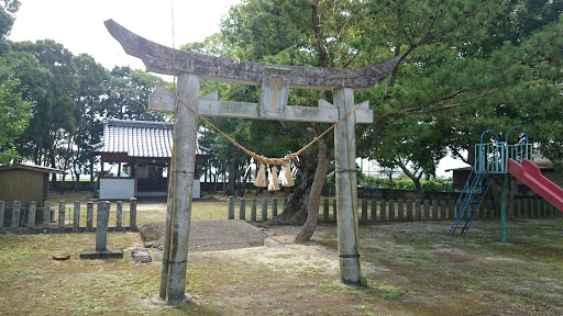 Watatsumi Shrine Trii