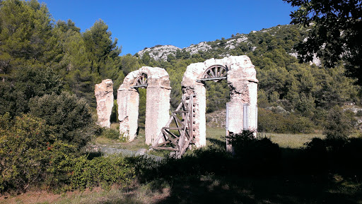 Aqueducs De Meyrargues